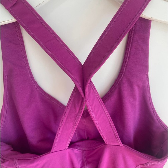 Lululemon - Picture 3 of 5